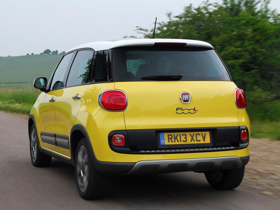  Fiat 500L Trekking 2013 года  (UK) (фото 4 из 16)